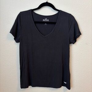 Hollister Black Must-Have Shirt
